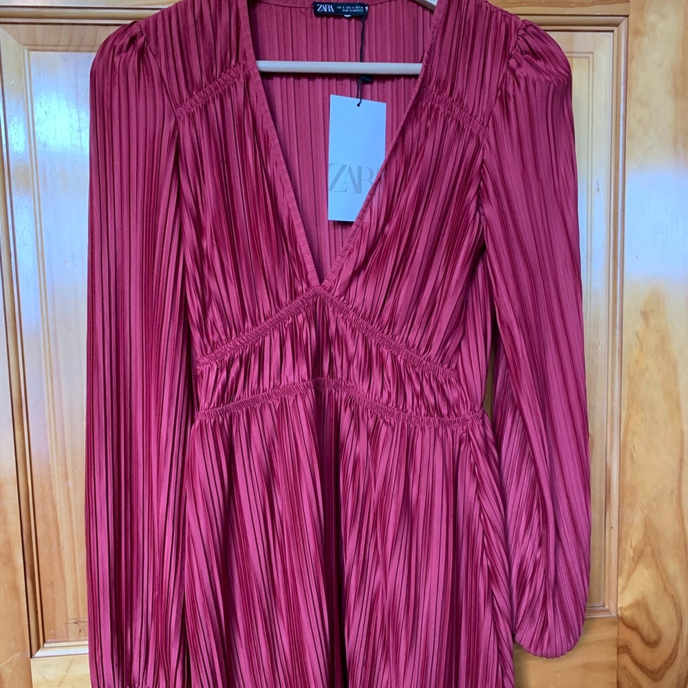 Satin Zara dress size Small